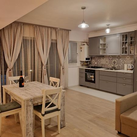 Park Residence 5, 2 Bedroom Apartment Bucharest Exterior photo