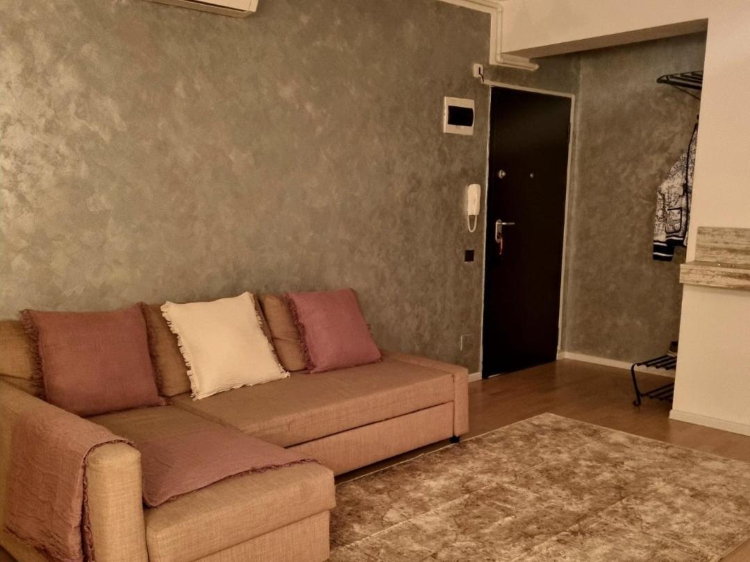 Park Residence 5, 2 Bedroom Apartment Bucharest Exterior photo